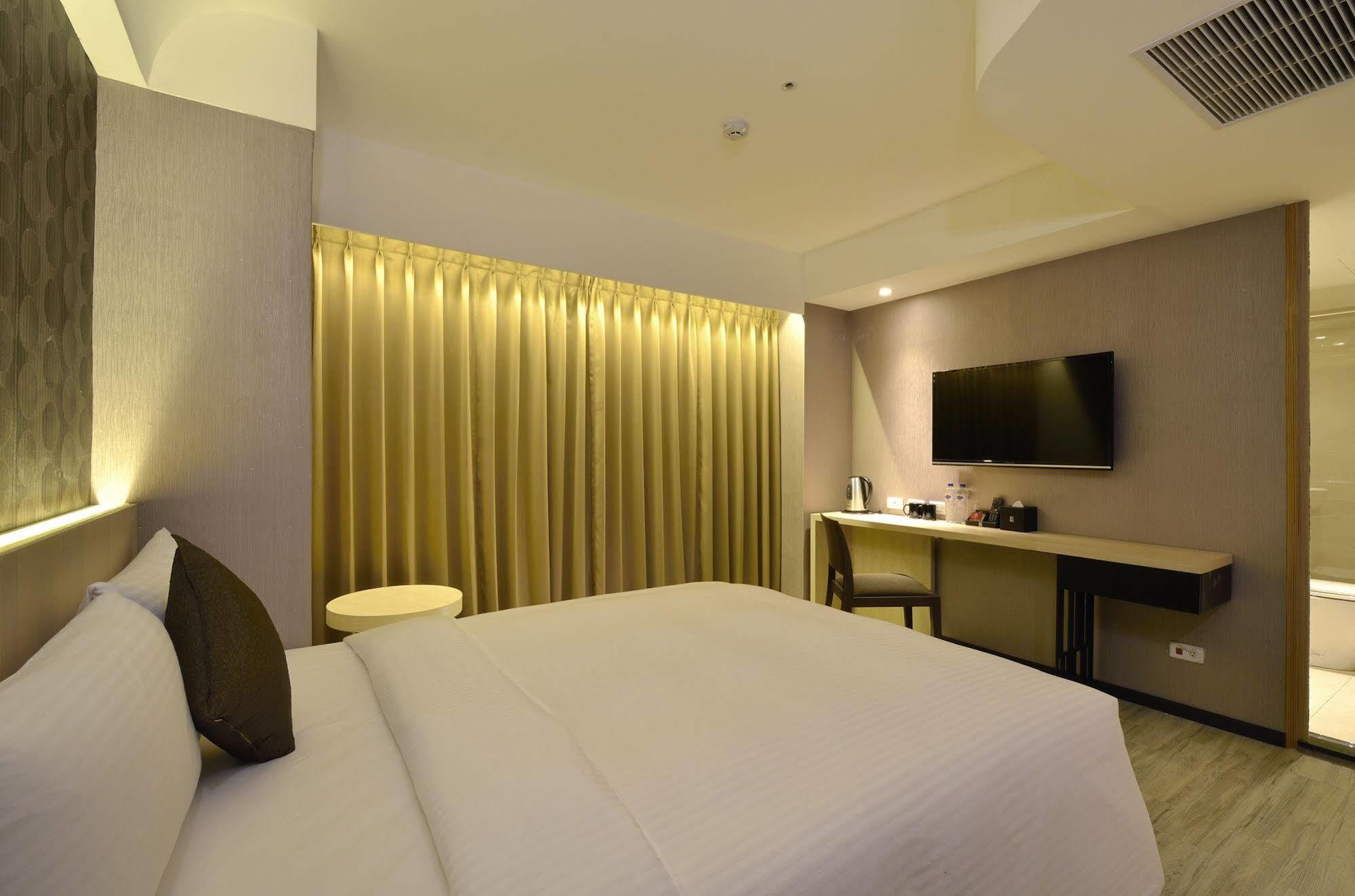 Guide Hotel Taipei Fuxing North Экстерьер фото