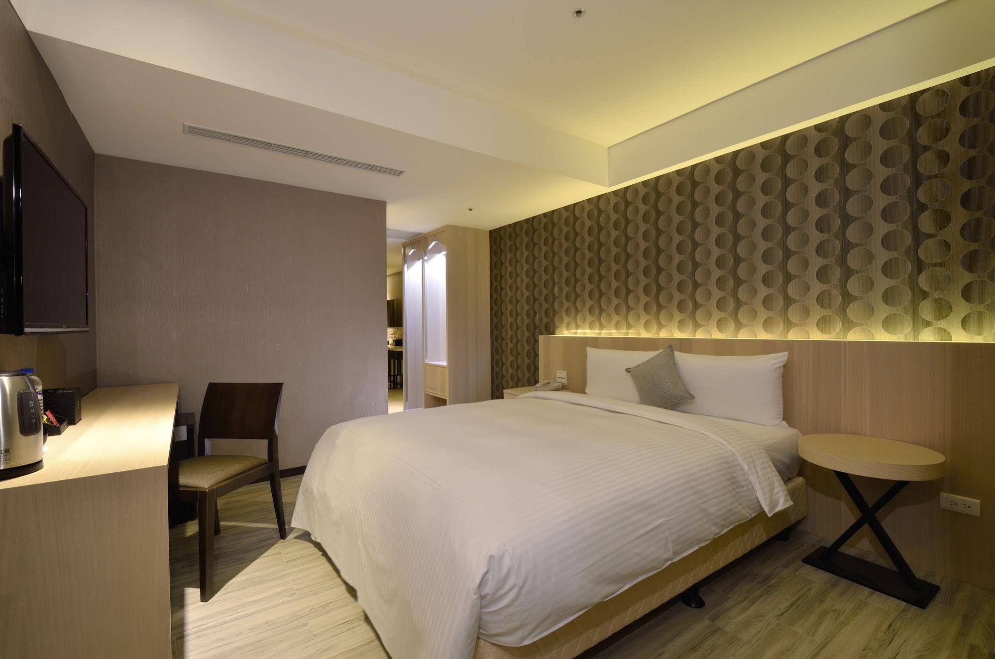 Guide Hotel Taipei Fuxing North Экстерьер фото